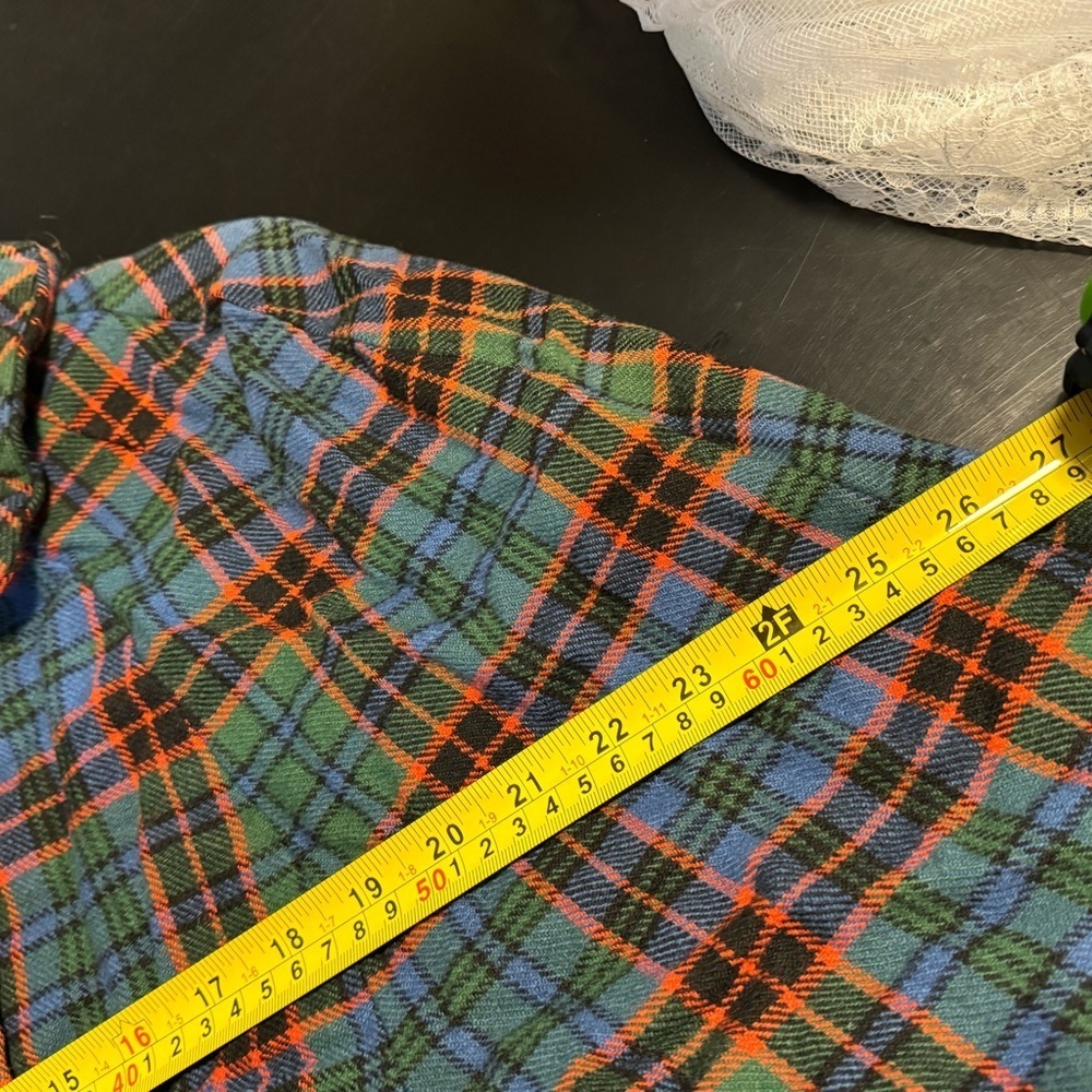 Vintage Wool Tartan Plaid Cape Button Closure Purple Lining Swing Shape S-XL - Picture 8 of 8